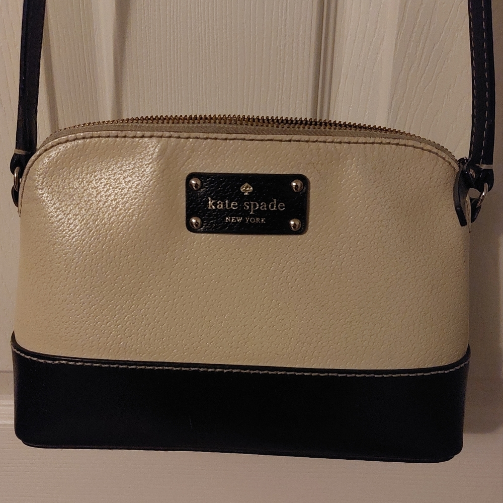 Kate Spade Bay Street Hanna Crossbody Bag Pebble and Black